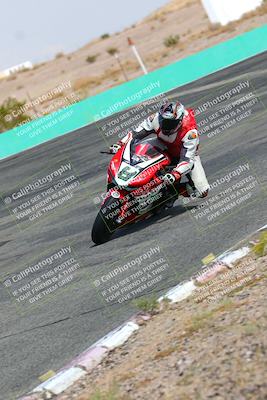 media/Oct-15-2022-TrackXperience (Sat) [[8f70b8b0be]]/Group 2/session 4 turn 1/